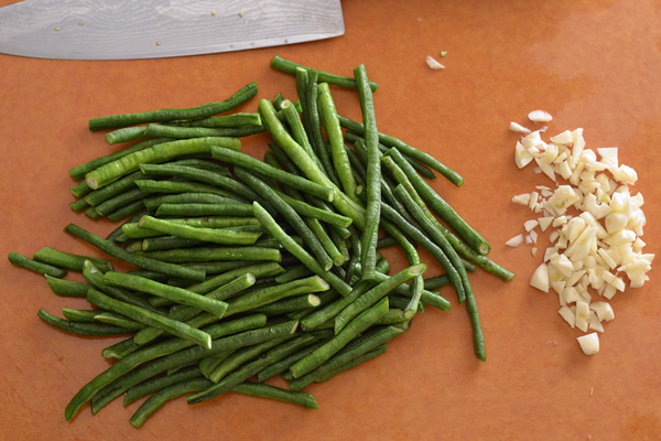 beans and garlic