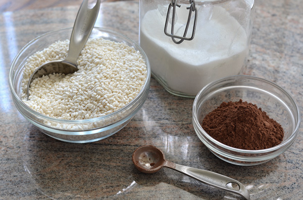 ingredients for champorado in glass bowls