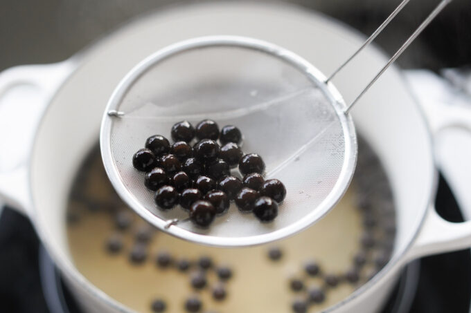How to Make Boba Pearls at Home (Tapioca Pearls from Scratch