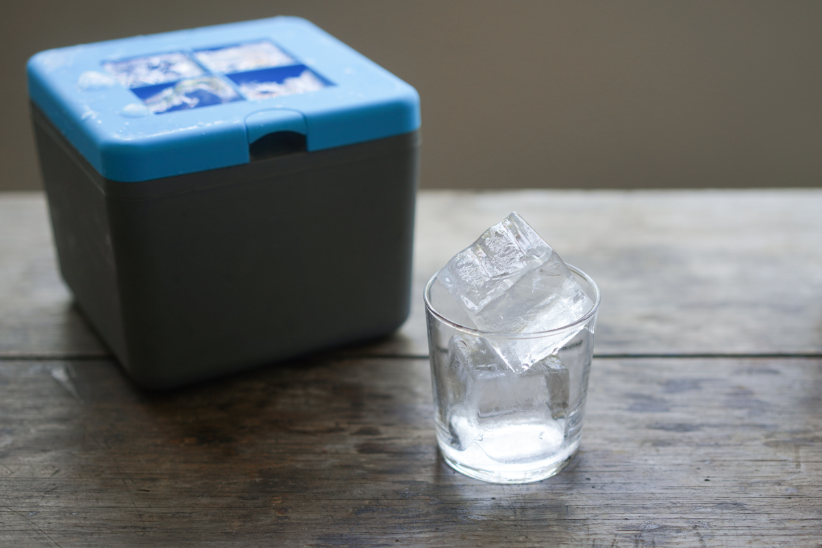 How to Make Crystal Clear Ice Cubes