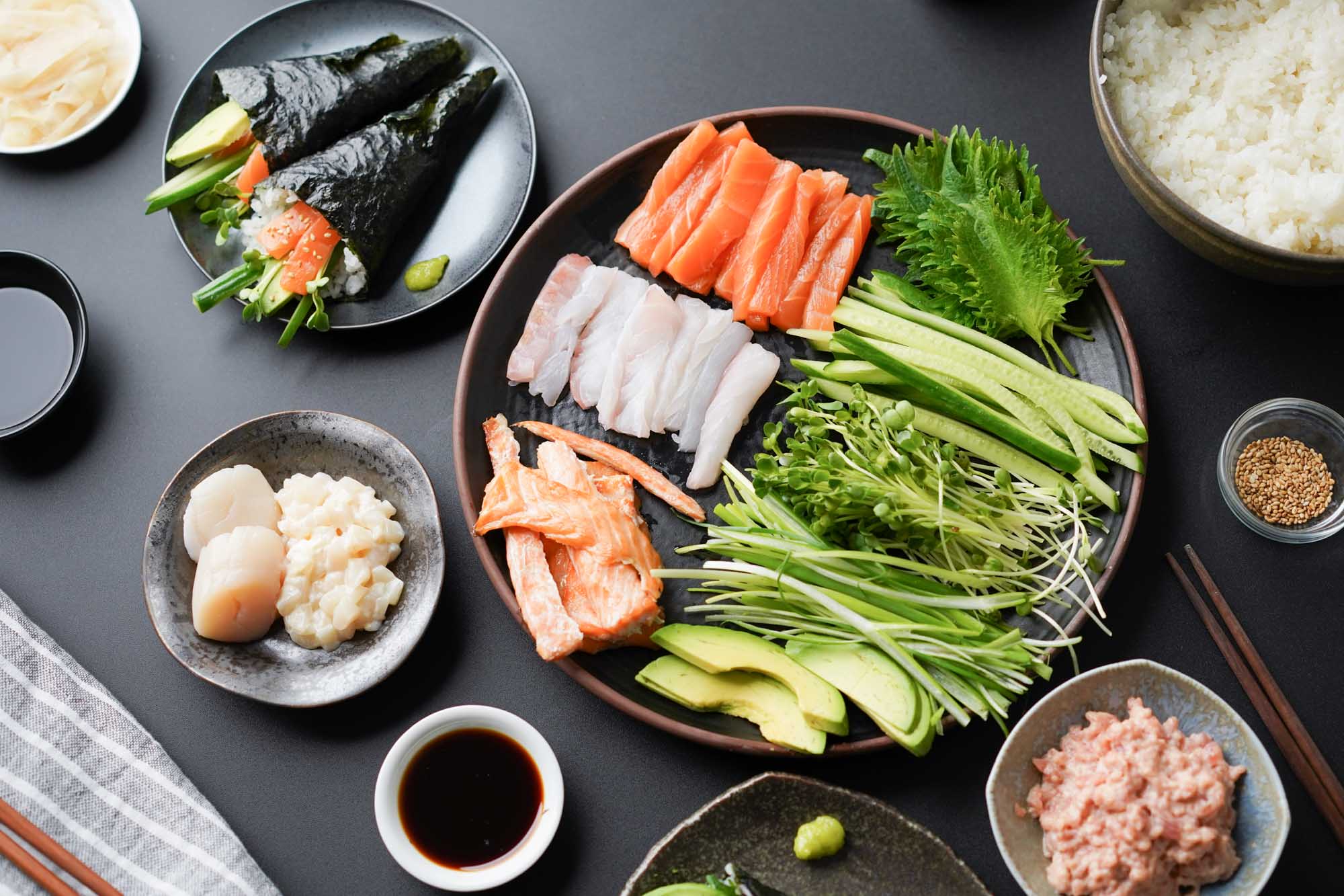 How To Make Hand Rolls (Temaki Sushi Recipe) - Hungry Huy