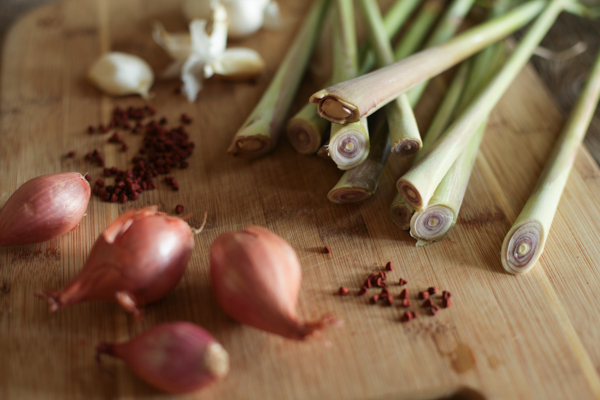 lemongrass, shallots, garlic and annatto seeds for bun bo hue