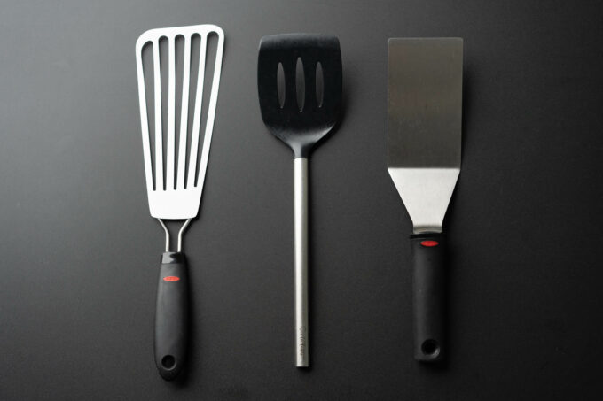 12 of non-stick heat resistant silicon cooking utensils – Reliable