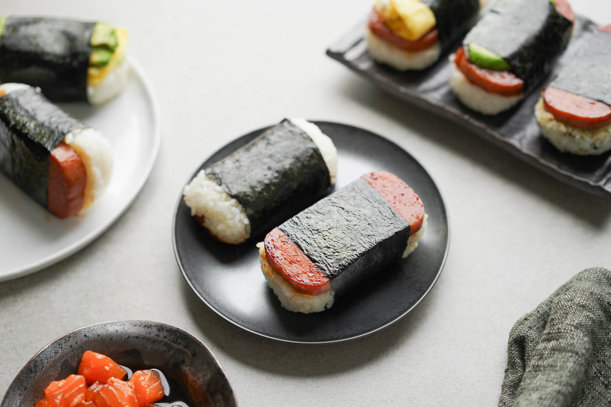 Daiso's super-easy, super-cheap sushi maker lets you make sushi rolls  without rolling anything