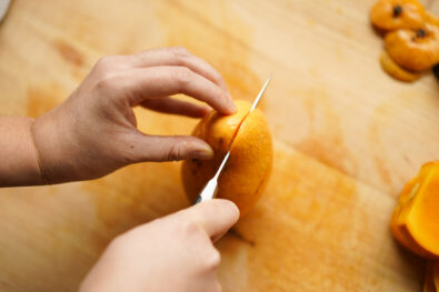 How to Cut a Mango (Step By Step) - Hungry Huy