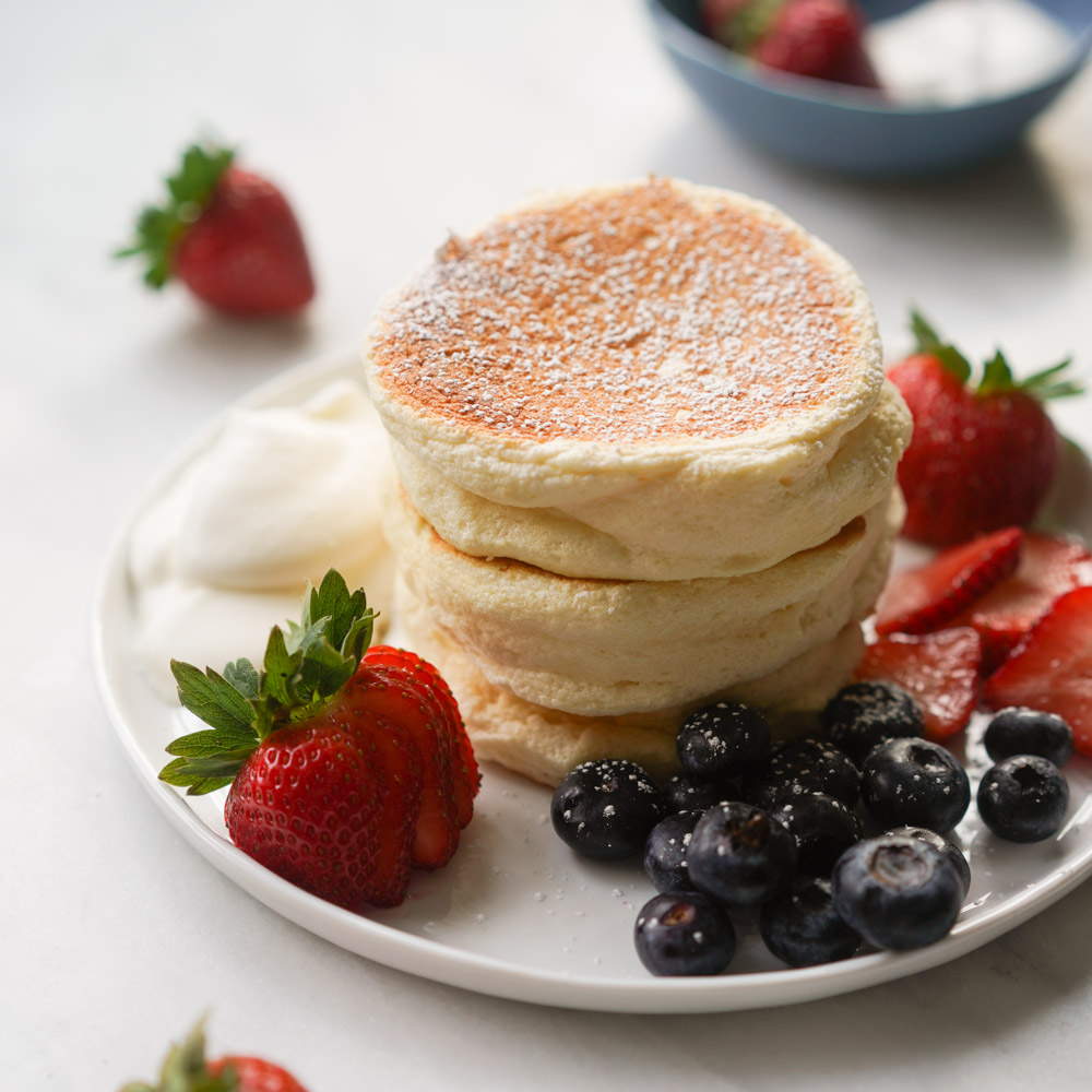 Fluffy Japanese Soufflé Pancakes Recipe (& Cooking Tips) - Hungry Huy