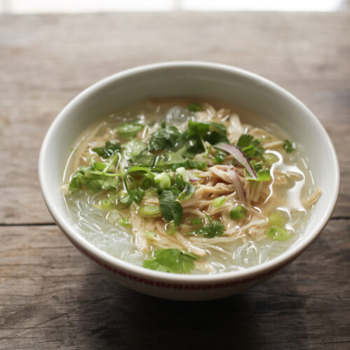 Miến Gà Recipe - Vietnamese Chicken Soup w/ Glass Noodles - Hungry Huy