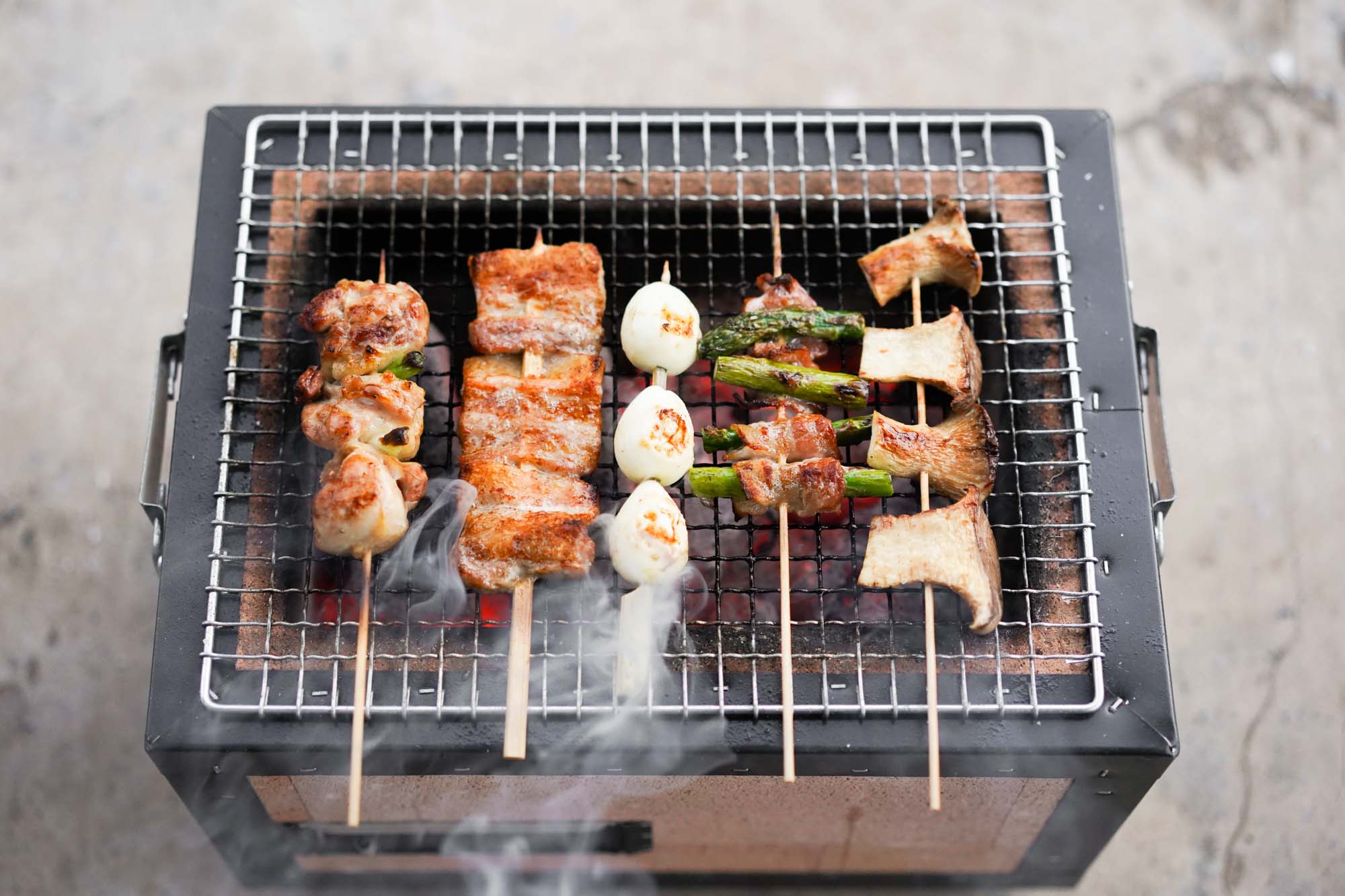 Barbecue spécial yakitori sumibiyaki
